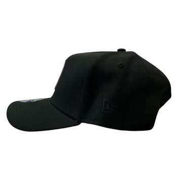 GORRA NEW ERA GOLDEN STATE WARRIORS 1946 COLECTION 9FORTY UNITALLA NEGRO/ROSA